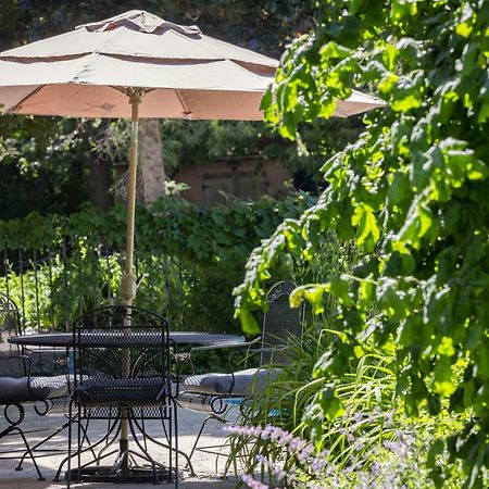 The Villa Bed And Breakfast Westerly Bagian luar foto