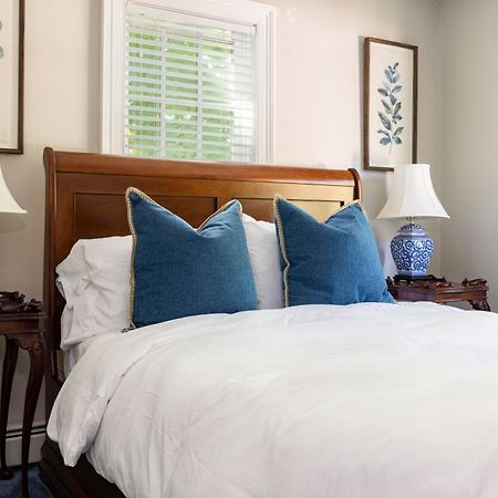 The Villa Bed And Breakfast Westerly Bagian luar foto