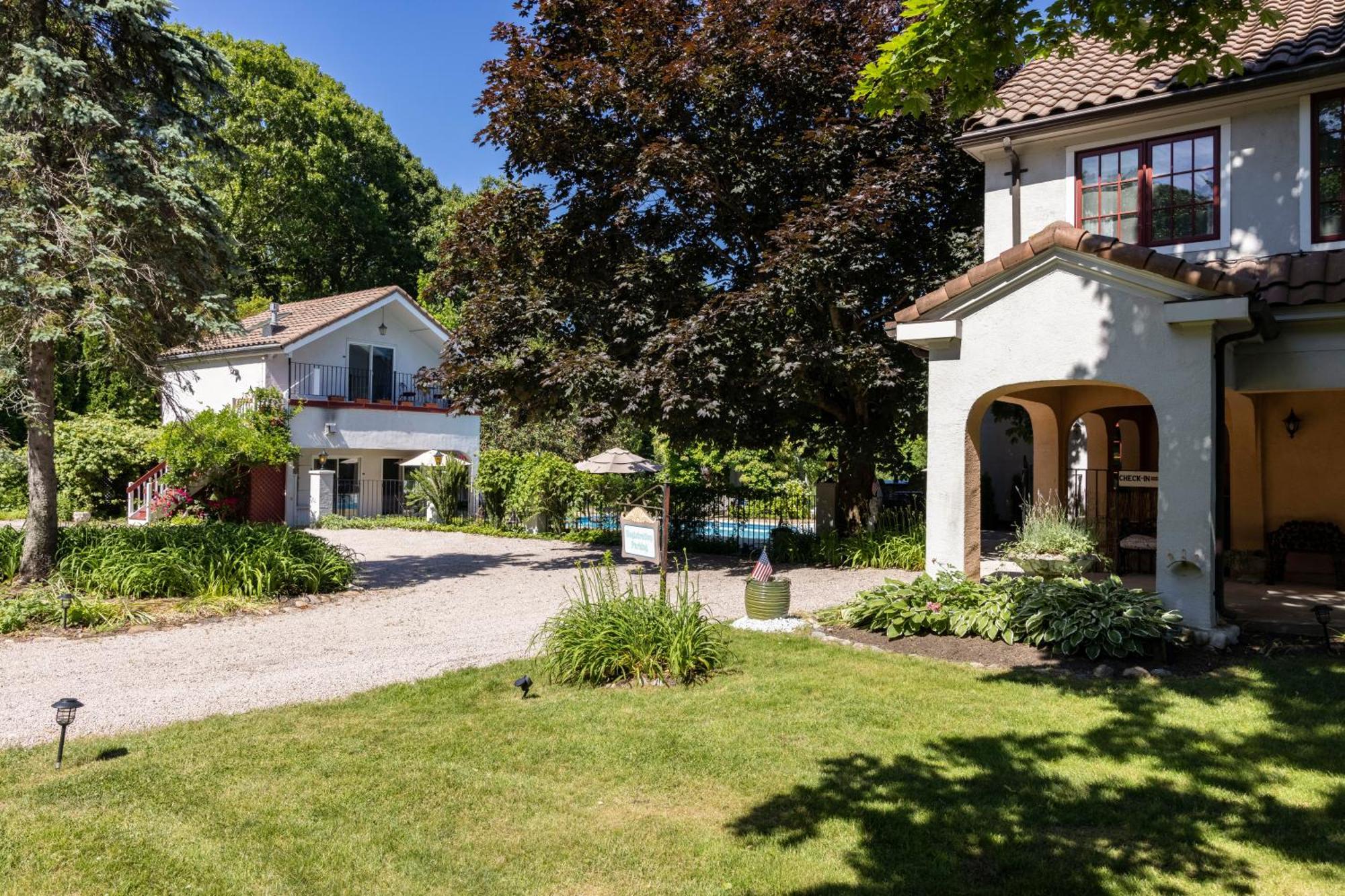 The Villa Bed And Breakfast Westerly Bagian luar foto