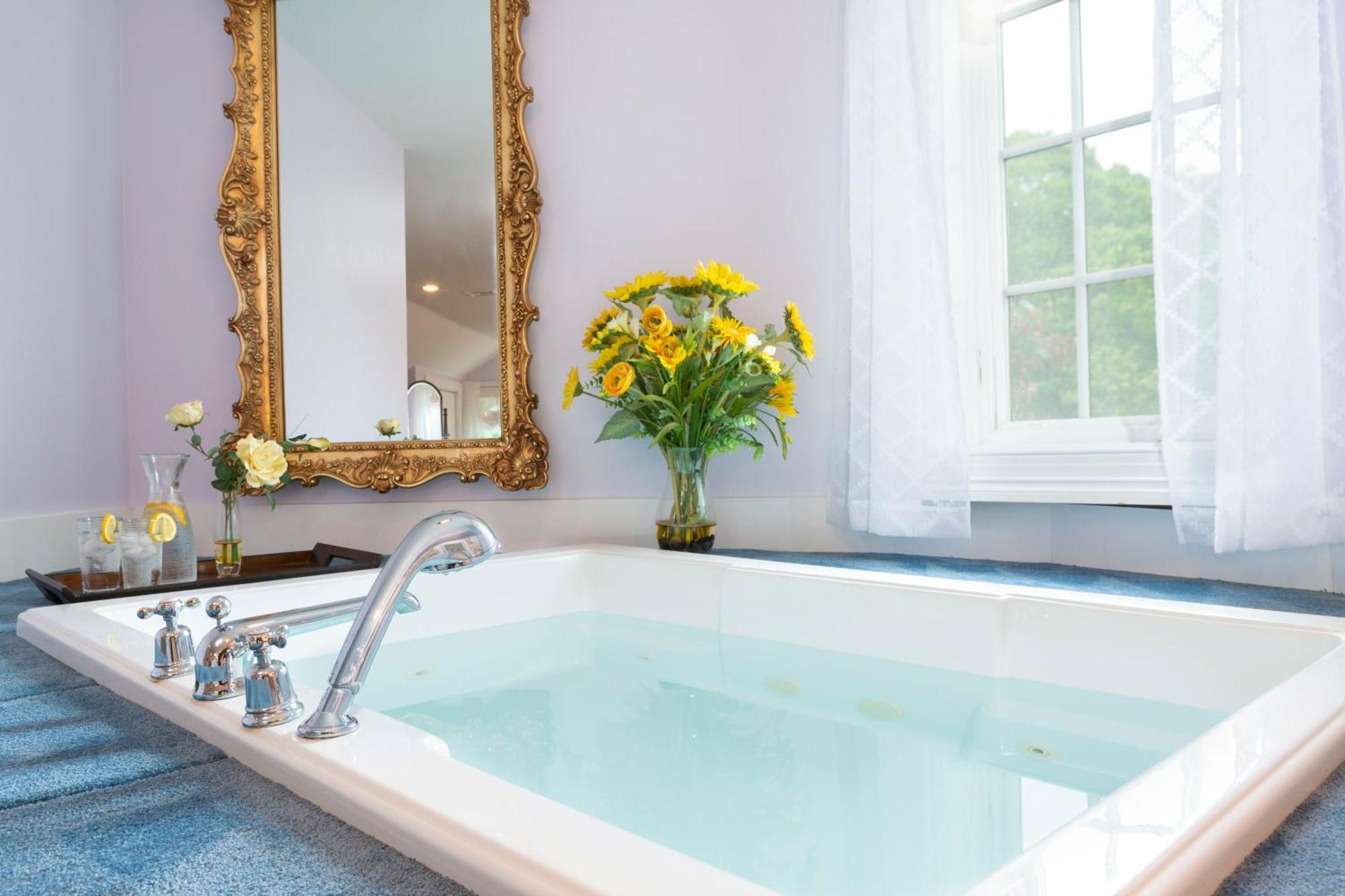 The Villa Bed And Breakfast Westerly Bagian luar foto