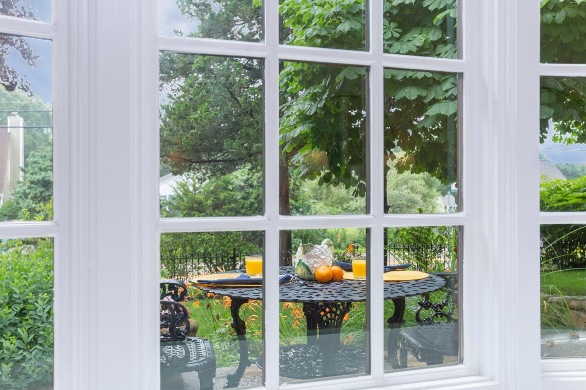 The Villa Bed And Breakfast Westerly Bagian luar foto