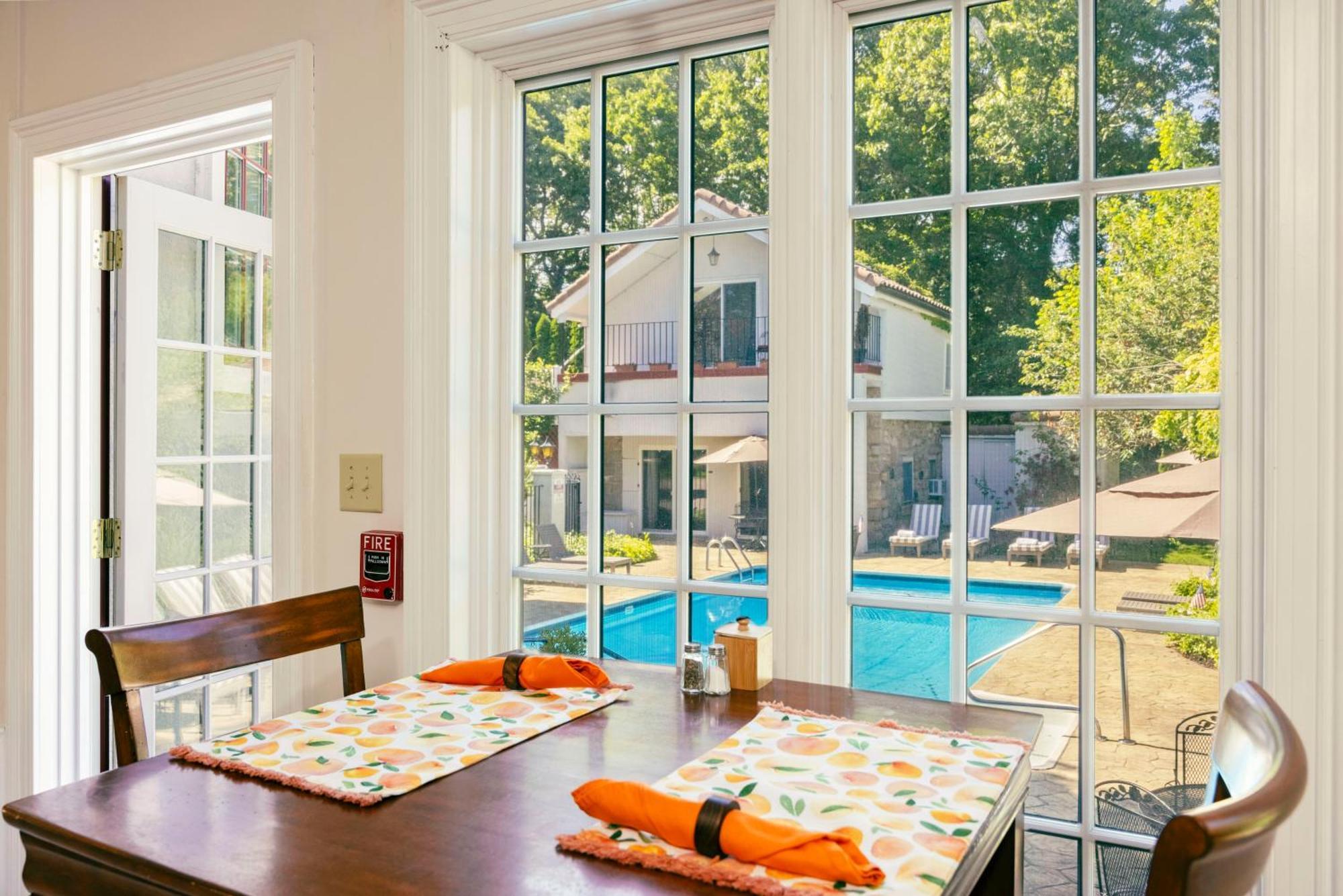 The Villa Bed And Breakfast Westerly Bagian luar foto